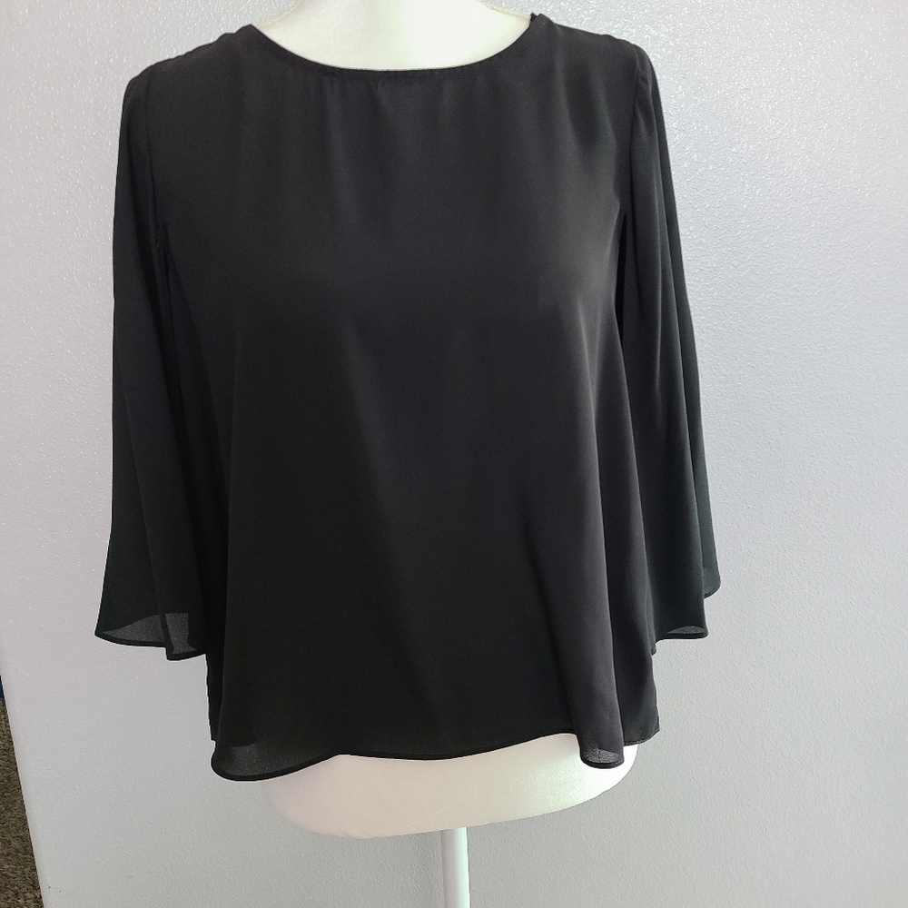 Top - Picture 2 of 4